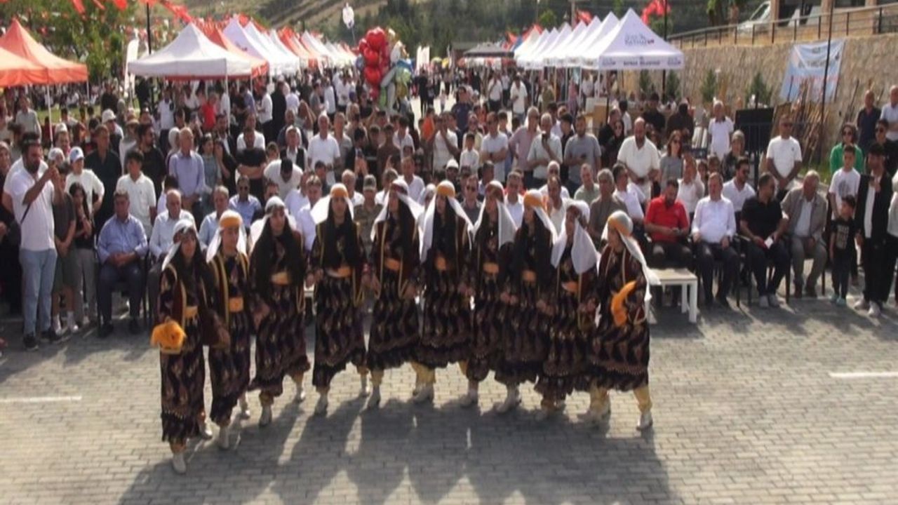 Malabadi Köprüsü Yaz Şenliğinde Binlerce Kişi Buluştu