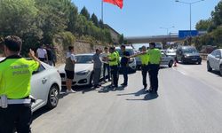 Trafik Faciası: 4 Kazada 16 araç bir birine girdi 2 Kişi Yaralandı