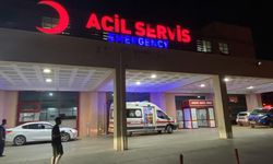 Diyarbakır’da yol vermiyor diye ambulansa saldırdılar 4 sağlık çalışanı yaralandı