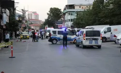 Kıraathaneye Silahlı Saldırı: 1'i Polis 2 Yaralı