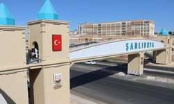 Şanlıurfa Büyükşehir Belediyesi, Şehirde Modern Yaya Üst Geçitleri İnşa Ediyor