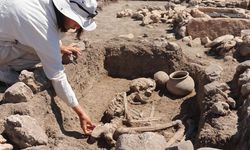 Diyarbakır Çayönü Höyüğü'nde 10 bin yıllık 5 Neolitik mezar daha keşfedildi