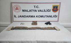 Malatya'da 3.500 Yıllık Tarihi Eser ve Tabanca Ele Geçirildi