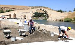 Tarihi Malabadi Köprüsü’nde çalışmalar tamamlanıyor