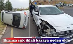 Diyarbakır'da kırmızı ışıkta geçen araç, kazaya neden oldu: 2 yaralı