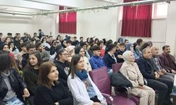 Diyarbakır'da üniversite sınavına hazırlanan gençlere seminer