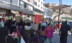 Gazze'ye Yapılan Soykırıma Bitlis'ten "Filistin İçin Yürüyoruz" Protestosu