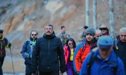 Hakkari Valisi Ali Çelik, Beyazdağ'a tırmanış yaptı