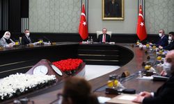 Kabine Toplantısı Başladı: Ekonomik ve Güvenlik Konuları Masada