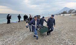 Antalya'da Sahilde Kimliği Belirsiz Erkek Cesedi Bulundu