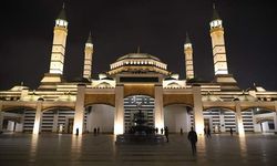 Diyarbakır'da Miraç Kandili Selahaddin Eyyubi Camii'nde idrak edildi