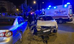 Adıyaman'da iki otomobil çarpıştı: 12 yaralı