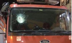 Batman'da göstericiler itfaiye aracının camını kırdı