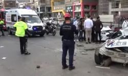 Antalya’da bariyerleri kıran otomobil iki araca da çarptı: 2 ölü, 4 yaralı