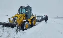 Yoğun Kar Yağışı Nedeniyle 47 Köy Yolu Ulaşıma Kapalı