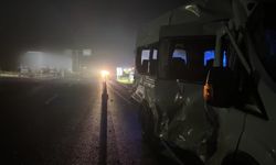 Mardin-Diyarbakır yolunda öğrenci minibüsü ile tır çarpıştı! 15 yaralı