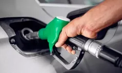 Petrol Fiyatları Geriliyor: Akaryakıtta İndirim Bekleniyor!