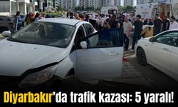 Diyarbakır'da taksi ile otomobil çarpıştı: 5 yaralı