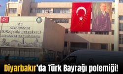 Diyarbakır Büyükşehir Belediyesi’ne Türk Bayrağı ve Atatürk posteri asıldı