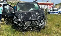 Mardin’de transit ile hafif ticari araç çarpıştı! 11 yaralı