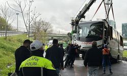 Sivil Polislerin Taşındığı Minibüs Devrildi! 6 Yaralı