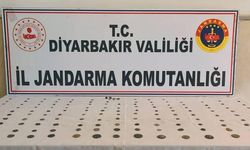 Diyarbakır'da 150 adet sikke ve obje satmaya çalışan 2 kişi yakalandı