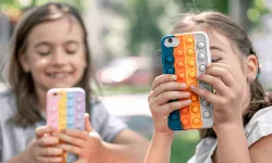 Okullarda Akıllı Telefonlar Yasaklanmalı mı?