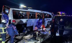 Kilis'ten yola çıkan otobüs devrildi: 2 ölü, 34 yaralı