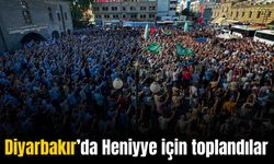 Diyarbakır’da binlerce kişi Heniyye için toplandı