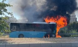 Seyir Halindeki Halk Otobüsünde Yangın Çıktı!