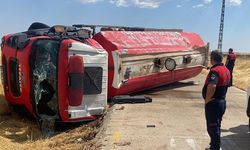 Şanlıurfa'da İtfaiye Aracı Devrildi: 3 İtfaiye Eri Yaralandı