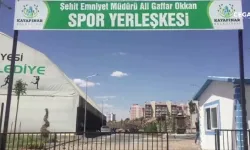 Diyarbakır'da, Belediye kayımın verdiği Ali Gaffar Okkan ismi Barış Spor Kompleksi olarak değiştirdi