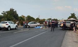 İzmir’de otomobiller çarpıştı: 2 can kaybı, 3 yaralı