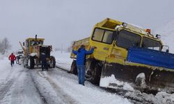 Kop Dağı'nda Kar ve Buzlanma Ulaşımı Engelledi