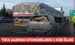 Park halindeki TIR’a çarpan otomobildeki 2 kişi öldü