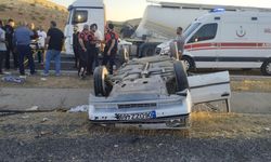 Şanlıurfa’da otomobil devrildi: 5 yaralı