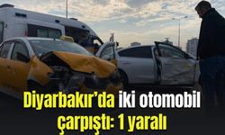 Diyarbakır’da iki otomobil çarpıştı: 1 yaralı