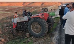 Diyarbakır'da tır ile traktör çarpıştı: 1 yaralı