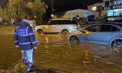 Bodrum’da Sağanak Nedeniyle: Evleri Su Bastı, Araçlar Yolda Kaldı