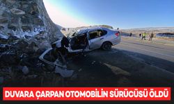 İstinat duvarına çarpan otomobilin sürücüsü hayatını kaybetti