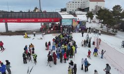 Erciyes Kayak Merkezi, Hafta Sonu Kayakseverler ile Doldu