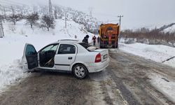 Kar Küreme Aracına Çarpan Otomobilde Bir Kişi Yaşamını Yitirdi