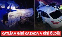 2 otomobilin çarpıştığı korkunç kazada 4 kişi öldü