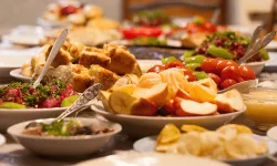 Uzmanı Uyardı: Bayramda beslenmeye dikkat edin
