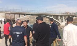 Dicle Nehrine Atlayan Çocuğu Vatandaşlar Kurtardı