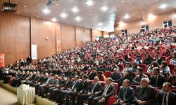 İstiklal Marşı'nın Kabulünün 104. Yılı ve Mehmet Akif Ersoy Anma Töreni Coşkuyla Kutlandı