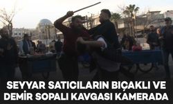 Seyyar satıcıların bıçaklı ve demir sopalı kavgası kamerada