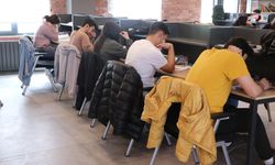 Kütüphaneler Gençlerin Geleceğine Işık Tutuyor