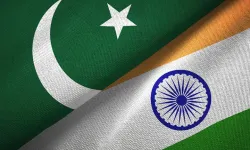 Pakistan-Hindistan Arasındaki Gerilim Tırmanıyor: Can Kaybı Artıyor
