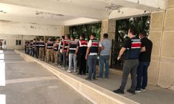 Adana’da Ücretsiz Kart Vaadiyle 343 Kişi Dolandırıldı: Şüpheliler Operasyonla Yakalandı